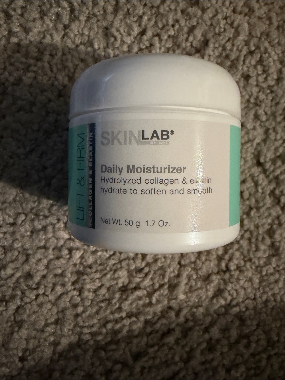 SkinLab Daily Moisturizer - Picture 3 of 5
